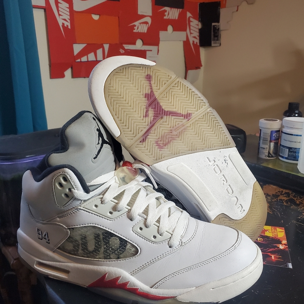 Supreme x Air jordan 5 retro mens size 12 (flawed pair) - Picture 1 of 8